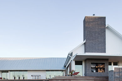 Minimalist exterior home photo in Kansas City