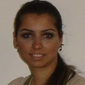 Nazlı Bostans foto