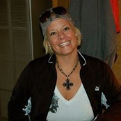 Tracey Dean's photo