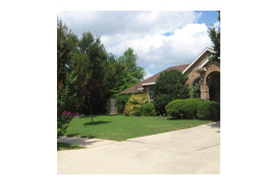 Inspiration for a landscaping in Austin.