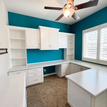 Craft/ Hobby Room