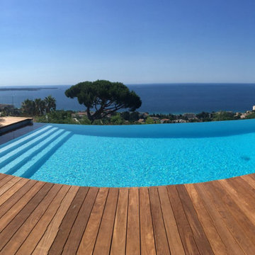 Terrasse en bois exotique Ipé vue mer à Cannes