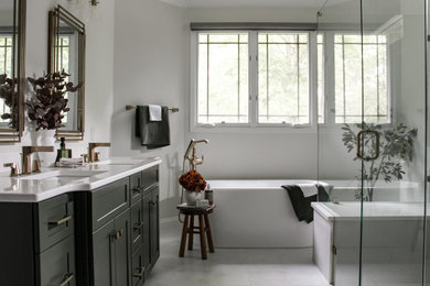 Bathroom - bathroom idea in Cleveland