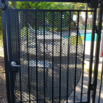 Commercial Gate