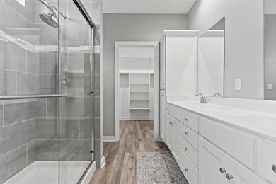 Inspiration for a timeless bathroom remodel in Kansas City