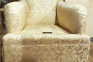 A7874 Romann Custom Upholstery