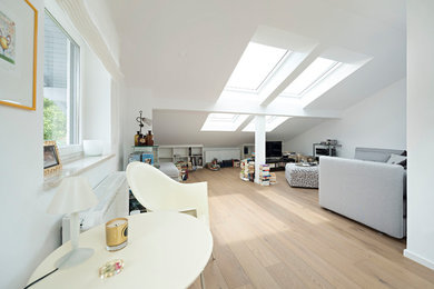Photo of a contemporary home design in Munich.