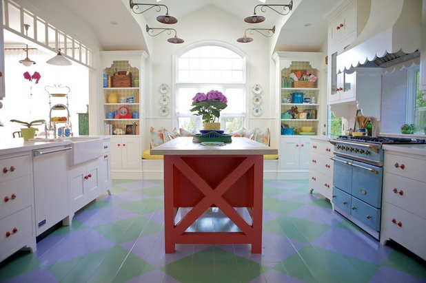 Beach Style Kitchen by Alison Kandler Interior Design