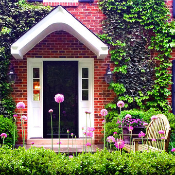 An Inviting Entryway