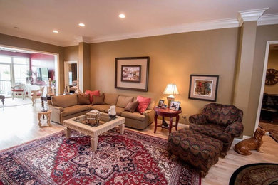 Design ideas for a transitional living room in Baltimore.