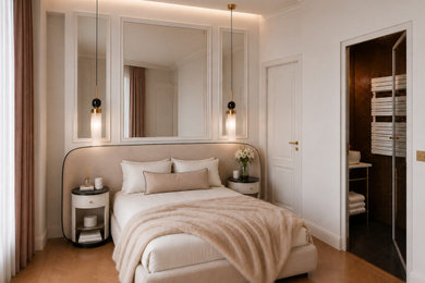 Cette image montre une chambre haussmannienne traditionnelle.