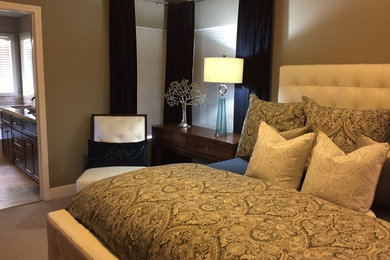 Inspiration for a bedroom remodel in San Francisco