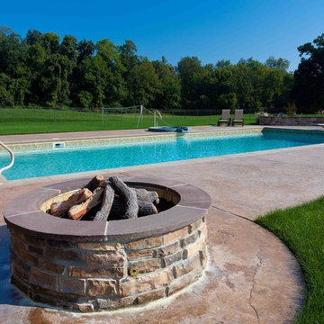 Fire pit, pool, spa, and outdoor volleyball