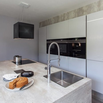 Medan Modern Kitchen