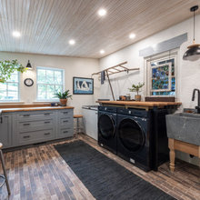Laundry Room SH