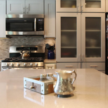 Transitional Two-Toned Kitchen Renovation
