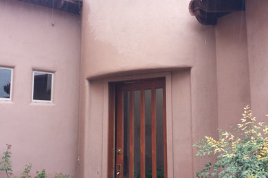 Inspiration for a southwestern home design remodel in Phoenix