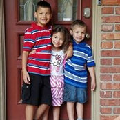 Lisa Rendon's photo