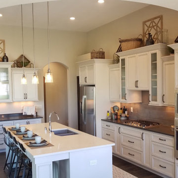 Traditional Craftsman Ranch Plan #65918