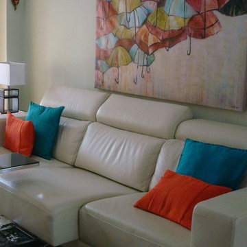 light cream leather sofa, pull out seats, colourful accents