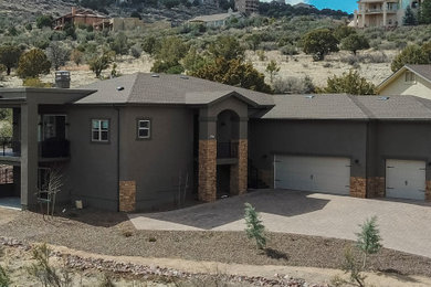 Home design - traditional home design idea in Phoenix