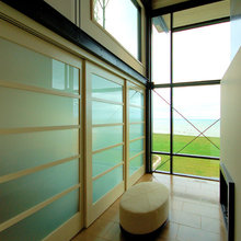 What are the Best Material Finishes for Wardrobes?