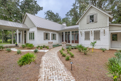 Inspiration for a timeless exterior home remodel in Atlanta