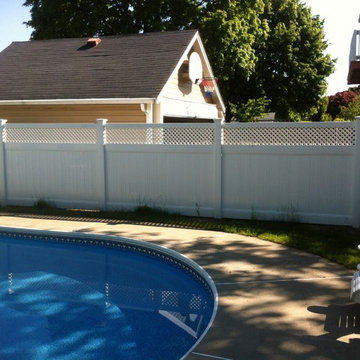 Vinyl Board and Lattice top fence