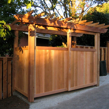 Recycle bin enclosure