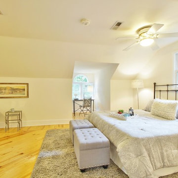 Plaza Midwood Occupied Staging