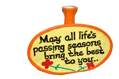 10-inch oval messaged gift item for friends with a flower vessel
