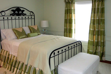 Inspiration for a contemporary guest dark wood floor and brown floor bedroom remodel in Chicago with green walls