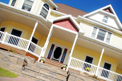 Exterior home photo in Cedar Rapids