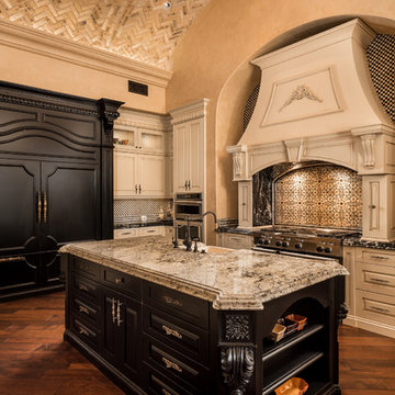 Italian Villa Mansion by Fratantoni Design