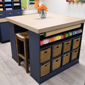 Craft/ Hobby Room