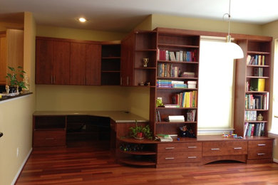 Inspiration for a modern home office remodel in DC Metro