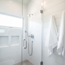 Guy’s Bathroom