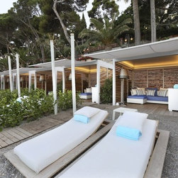 Modern enclosed terrace covers for poolside area of commercial space - Awnings