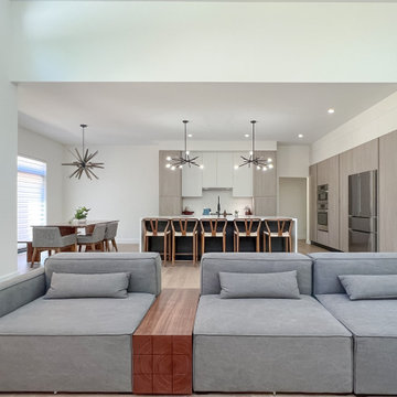 Grey Pine Modern Kitchen: Tiny, ON
