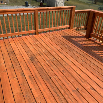 Pressure Wash and Stain in Clarksville