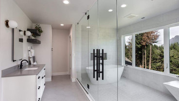 Seattle Contractors: Ideas for Luxury Walk-In Showers