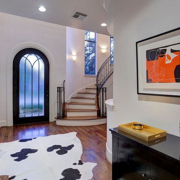 Clean and Minimal Mediterranean in Houston, Texas