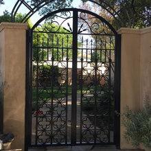 Gate