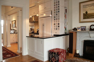 Inspiration for a timeless kitchen remodel in Boston