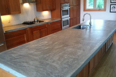 Example of a kitchen design in Raleigh