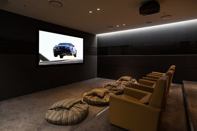 Inspiration for a contemporary home theatre in Gold Coast - Tweed.