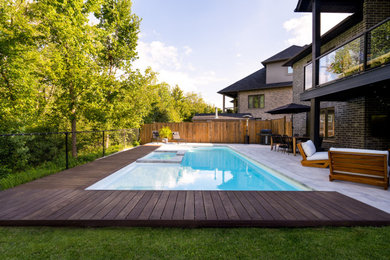 Inspiration for a transitional pool remodel in Toronto
