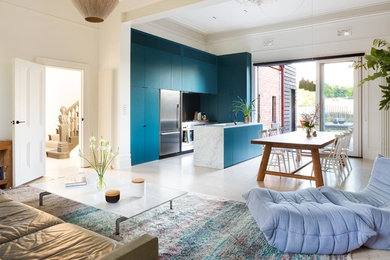 Inspiration for a transitional living room in Melbourne.