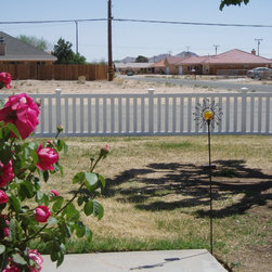 Enclosed Picket - Products