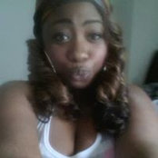 Armani Simmss foto